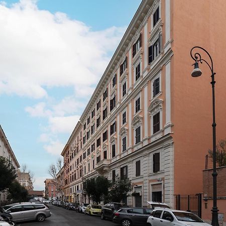 Terme Di Traiano Apartment - 10 Min Dal Colosseo Roma Esterno foto