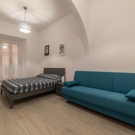 Terme Di Traiano Apartment - 10 Min Dal Colosseo Roma Esterno foto