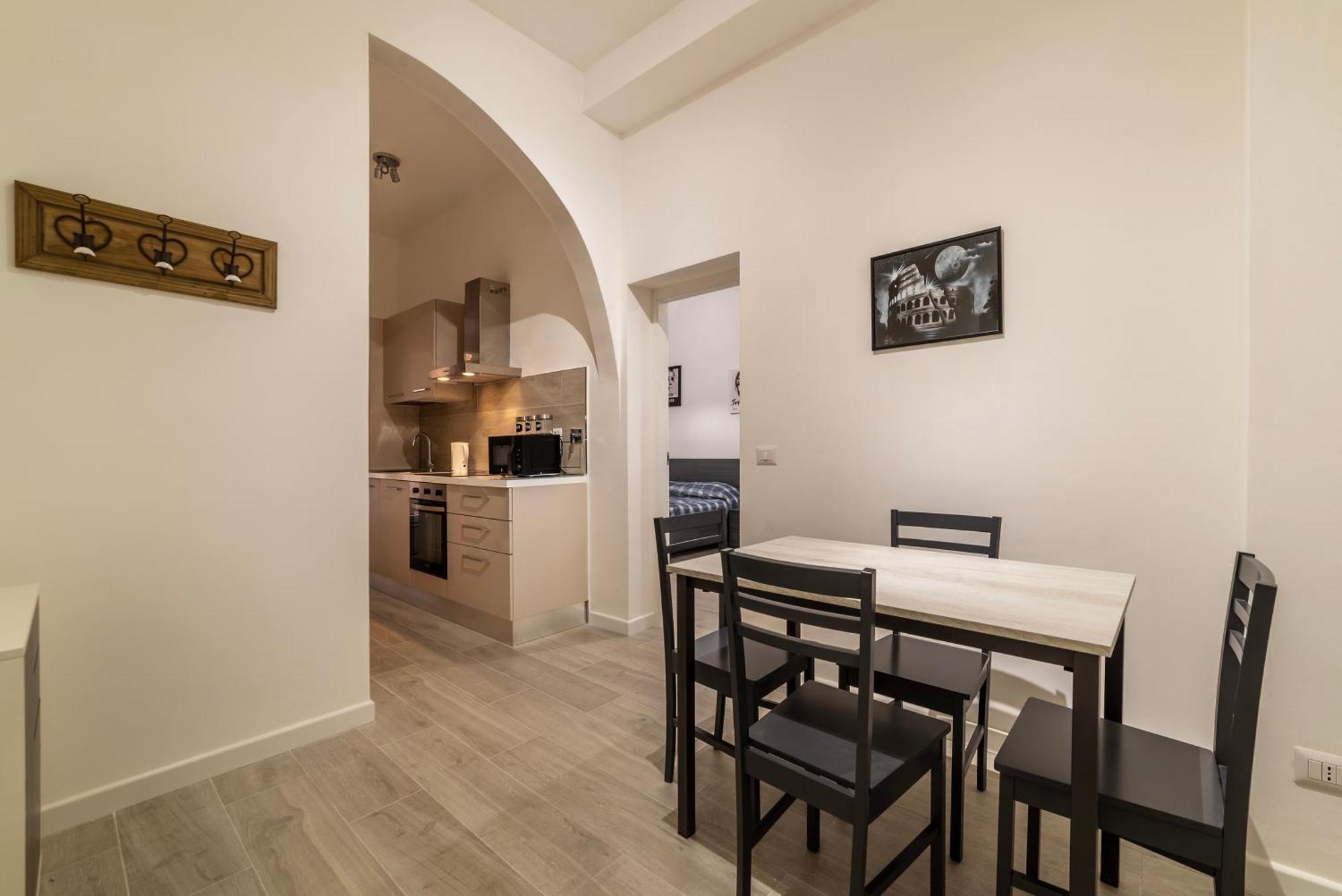 Terme Di Traiano Apartment - 10 Min Dal Colosseo Roma Esterno foto